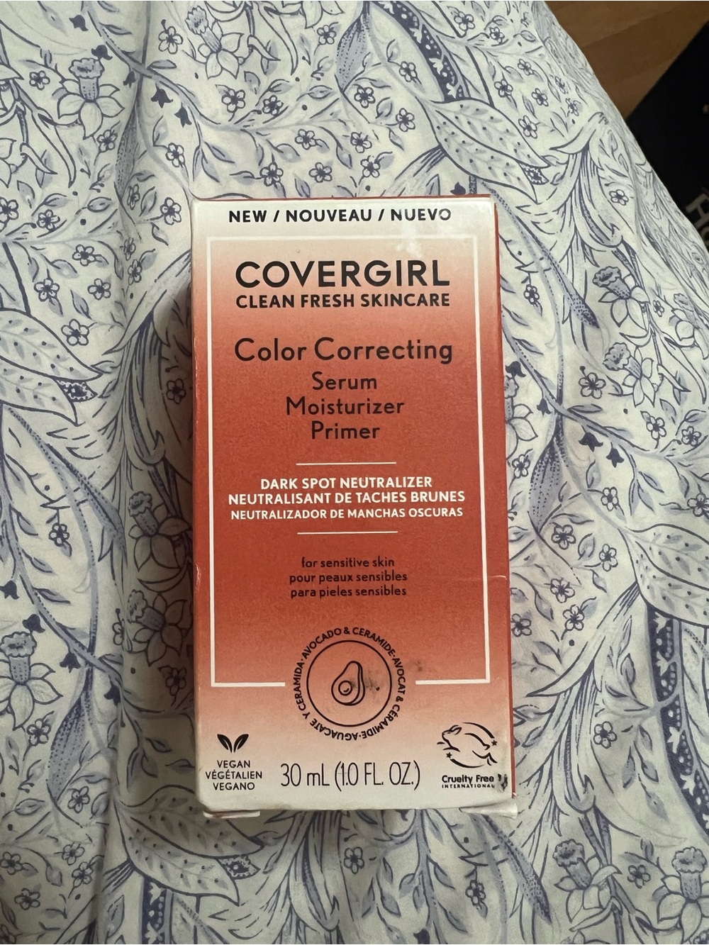 COVERGIRL Color Correcting Serum Moisturizer Primer For Deep Skin Tones NEW